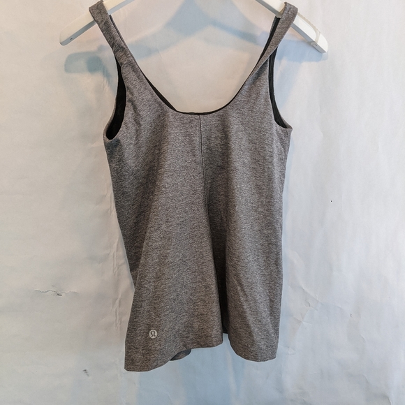 Lululemon Contour tank size 8 in EUC - Picture 10 of 11